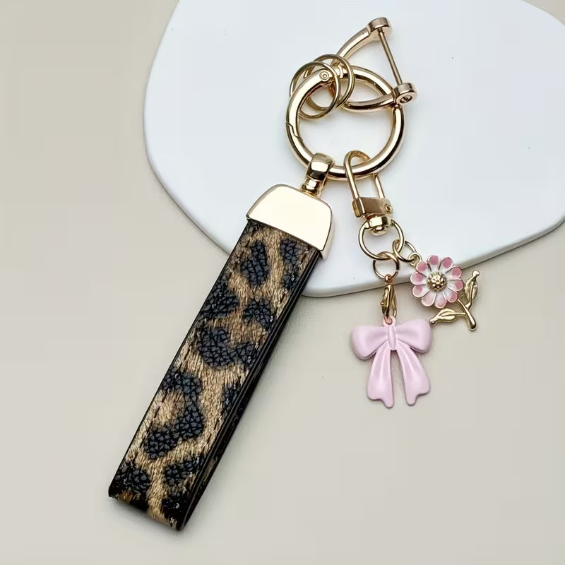 Wild bow Charm
